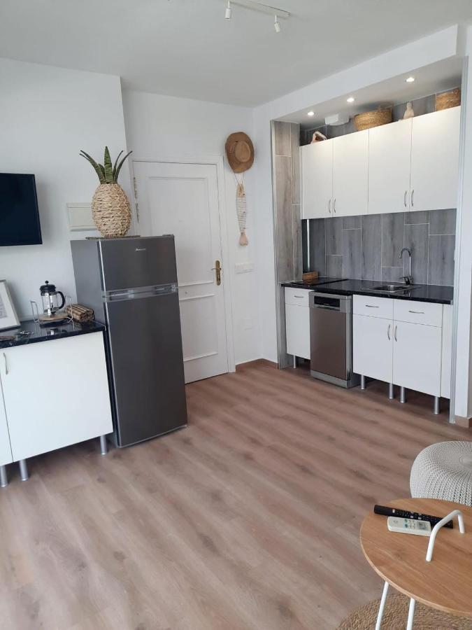 Fuengirola Apartment Carvajal Front Line Primera Linea Bagian luar foto