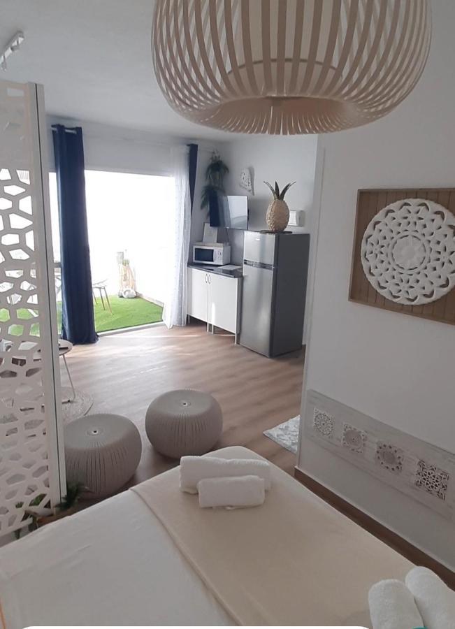 Fuengirola Apartment Carvajal Front Line Primera Linea Bagian luar foto
