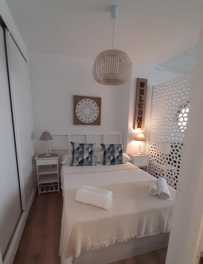 Fuengirola Apartment Carvajal Front Line Primera Linea Bagian luar foto